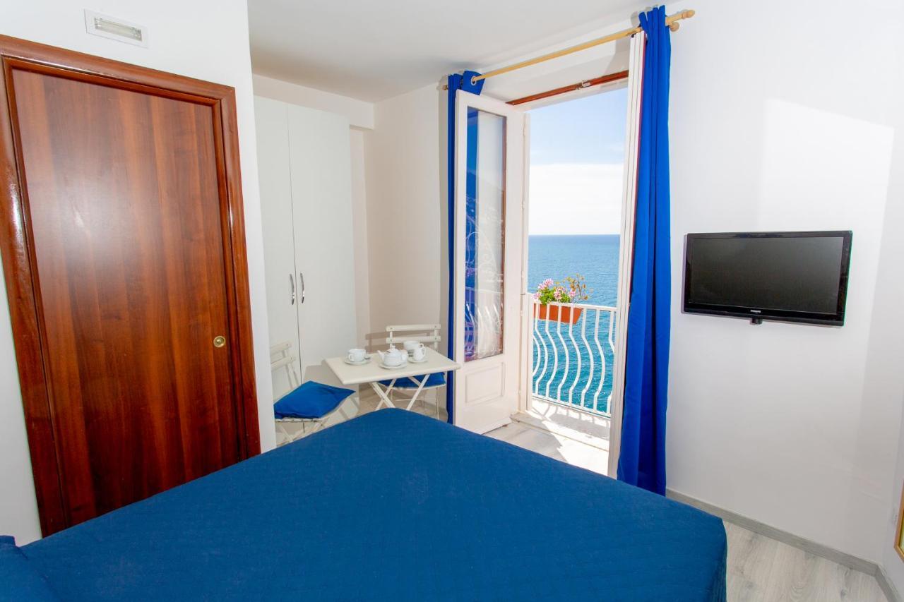 Donna Giulia Bed & Breakfast Amalfi Exterior photo