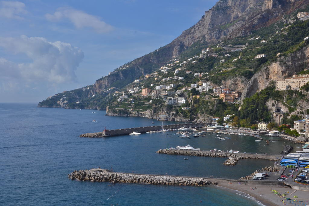 Donna Giulia Bed & Breakfast Amalfi Exterior photo