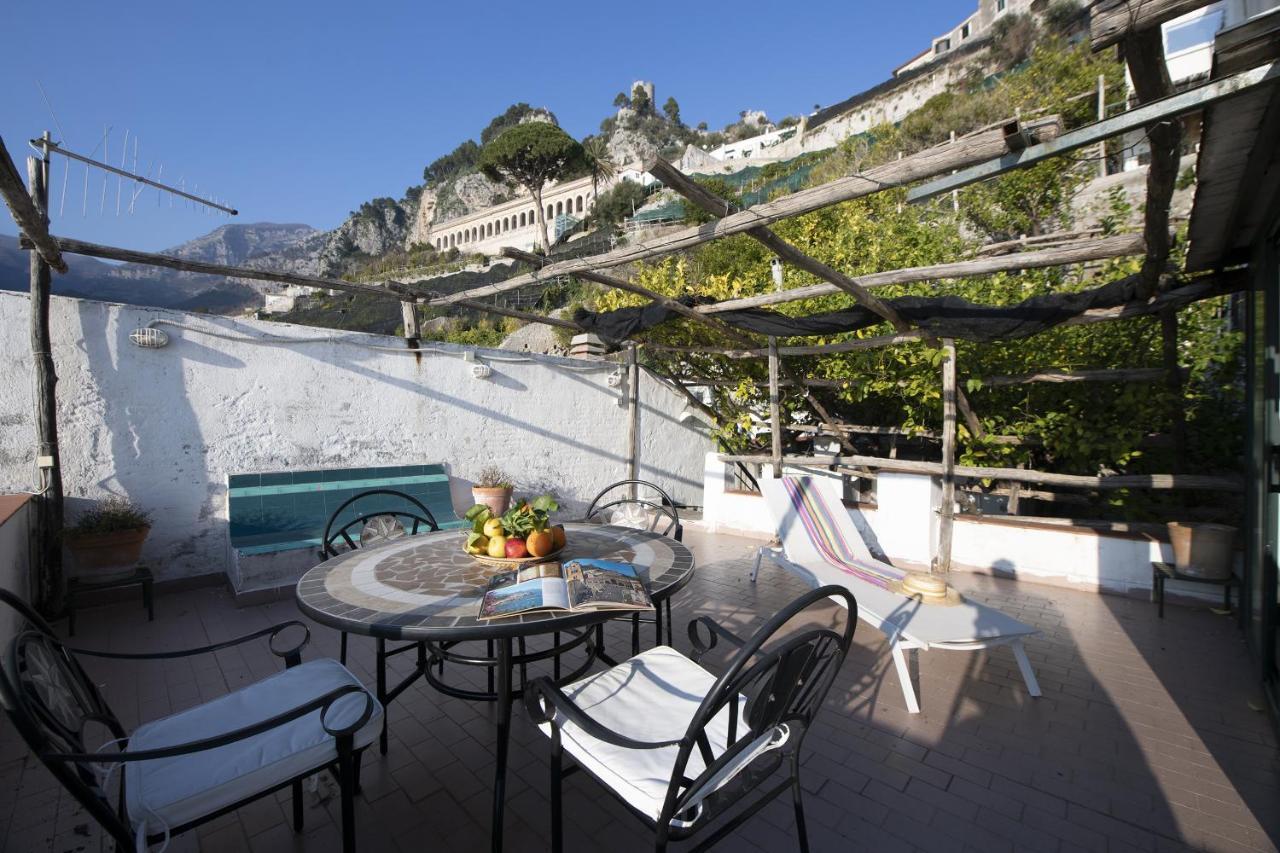 Donna Giulia Bed & Breakfast Amalfi Exterior photo
